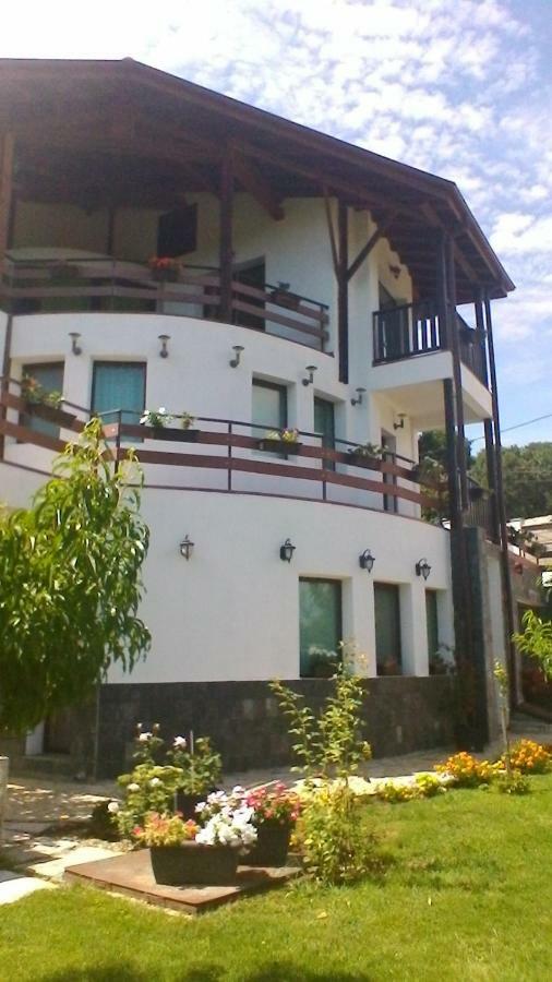 Apartments In Golden Sands Park Near The Sea Varna Exterior foto